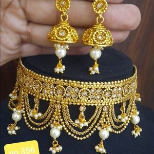 Choker set with earrings